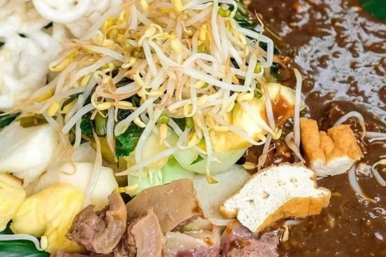 Resep Praktis Rujak Cingur Salad Eksotis Khas Jawa Timur Untuk Teman