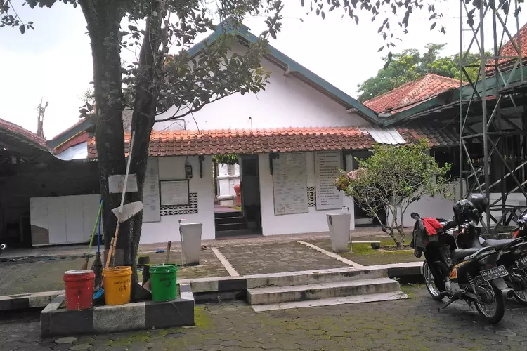 Makam Keramat Pangeran Purbaya Pengunjungnya Ada Yang Dari Luar Negeri