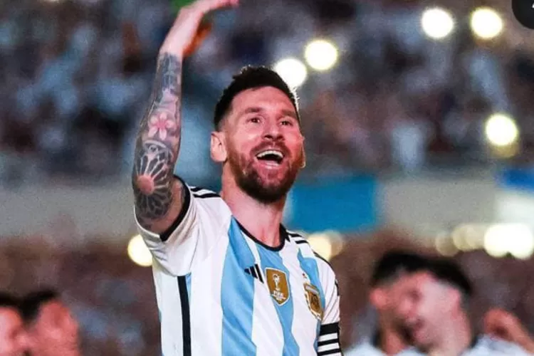 Lionel Messi Tembus 800 Gol Mendekati Rekor Milik Cristiano Ronaldo