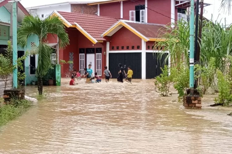 Ratusan Rumah Terendam Ketinggian Air Capai 2 Meter Jambi One