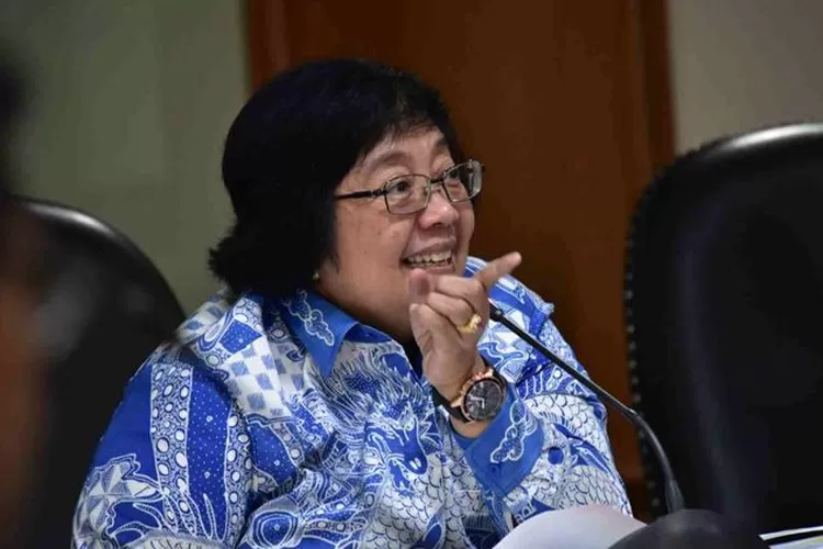 Tetap Jadi Menteri LHK Siti Nurbaya Dititipi Banyak PR Oleh Jokowi