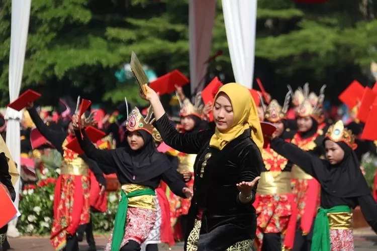 Peringati Hardiknas 600 Siswa Dan Guru Gelar Tari Kolosal Krjogja