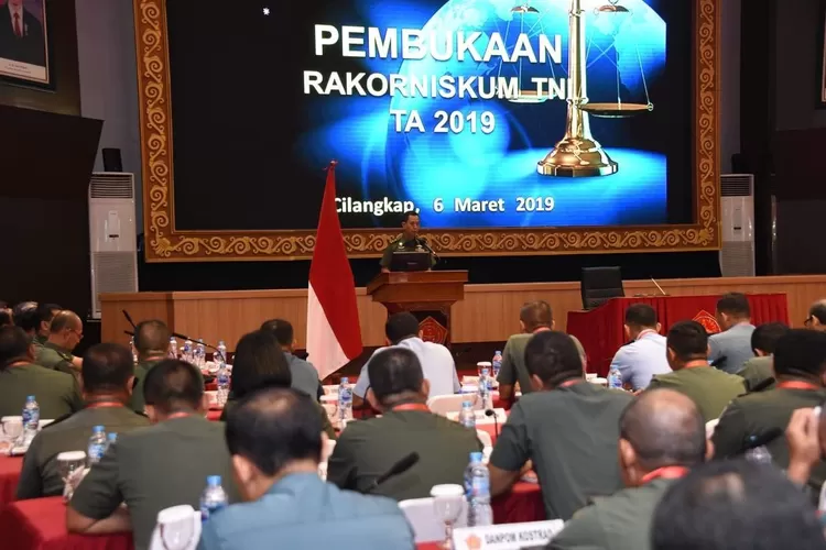 Kasum TNI Penegak Hukum TNI Harus Profesional Dan Berintegritas Krjogja