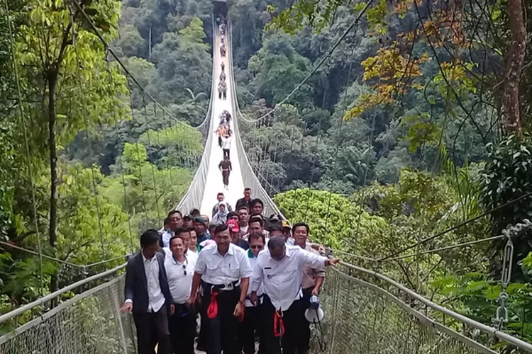 Sukabumi Punya Jembatan Terpanjang Se ASEAN Metropolitan