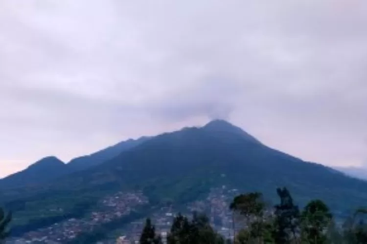 Gunung Merapi Diguncang Gempa Guguran Lebih Banyak Ini Penjelasan