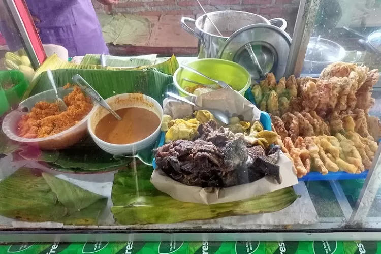 Muwantul Abis Ini Lho Rekomendasi Tempat Makan Terkenal Enak Di