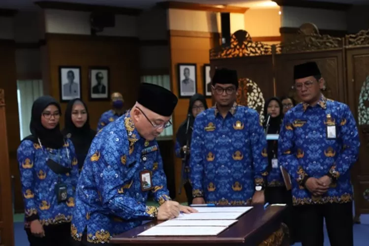 Intip GAJI BARU PNS Semua Golongan Usai PP Nomor 5 Tahun 2024