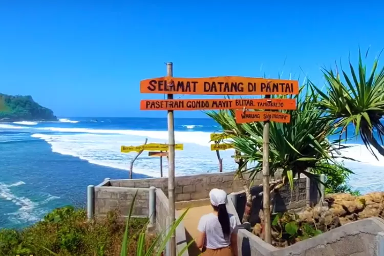 Butuh Wisata Tahun Baruan Pesona Eksotis Pantai Gondo Mayit Blitar