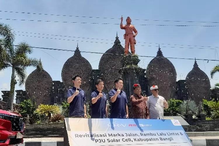 PT Honda Prospect Motor Salurkan CSR Marka Jalan Dan Puluhan Rambu Lalu