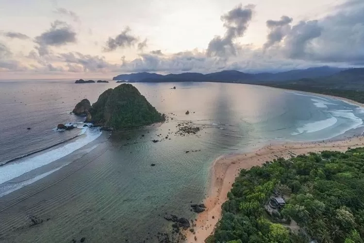 Nikmati Keindahan Pantai Dan Pulau Di Banyuwangi Dengan 8 Rekomendasi