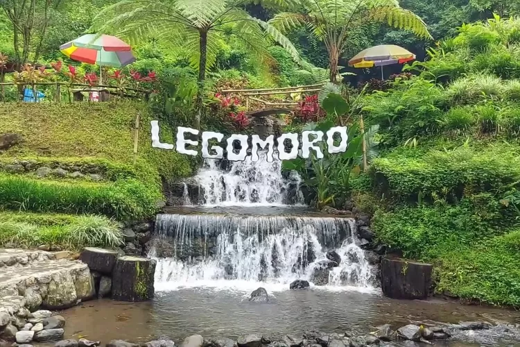 Air Terjun Legomoro Banyuwangi Berada Di Hutan Tengkorak Namun Indah