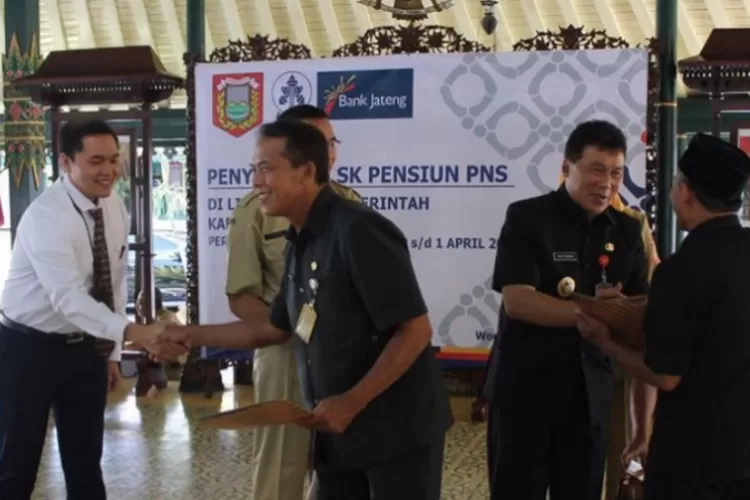 Inilah Tabel Gaji Pensiunan PNS Yang Akan Ditransfer PT Taspen Di Bulan