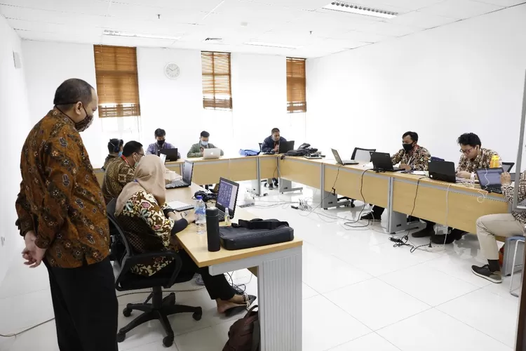 BERLAKU SEINDONESIA BKN Rombak Aturan Batas Usia Pensiun PNS Tiap