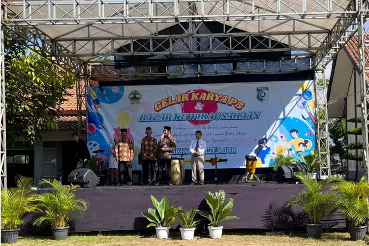 Gelar Karya P Dan Bazar Kewirausahaan Smk Negeri Kalikajar Suguhkan