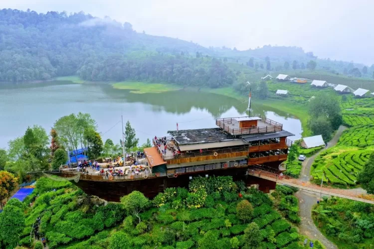 Tempat Glamping Di Jawa Barat Dengan View Indah Dan Fasilitas Lengkap