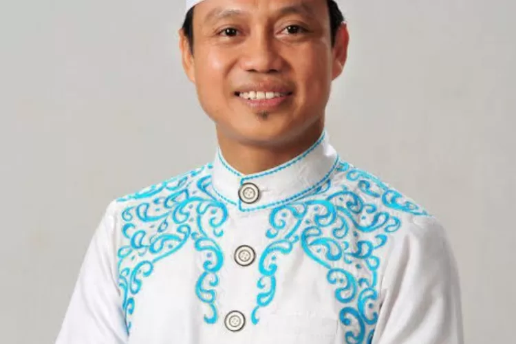 Mengenal Ustadz Dasad Latif Penceramah Dosen Sekaligus Peneliti