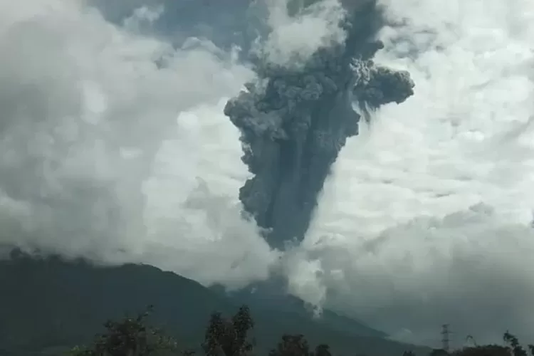 Gunung Marapi Tetap Izinkan Pendaki Ini Aturan Aktivitas Di Kawasan