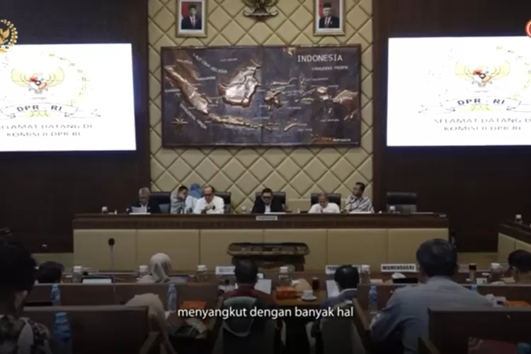 Pemerintah Dan Dpr Sepakat Revisi Uu Asn Akan Hapus Perbedaan Hak Pns