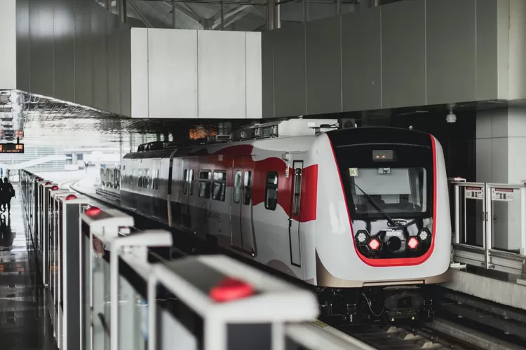 Bali Dikepung Jalur LRT Bawah Tanah Dan Terowongan Dari Bandara Ngurah