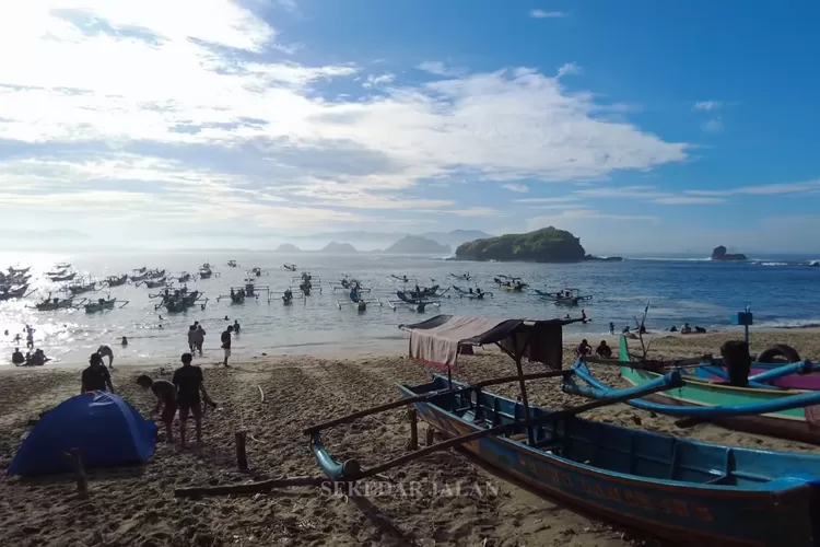 Pantai Papuma Jember Surga Tersembunyi Di Ujung Timur Jawa Urban Garut