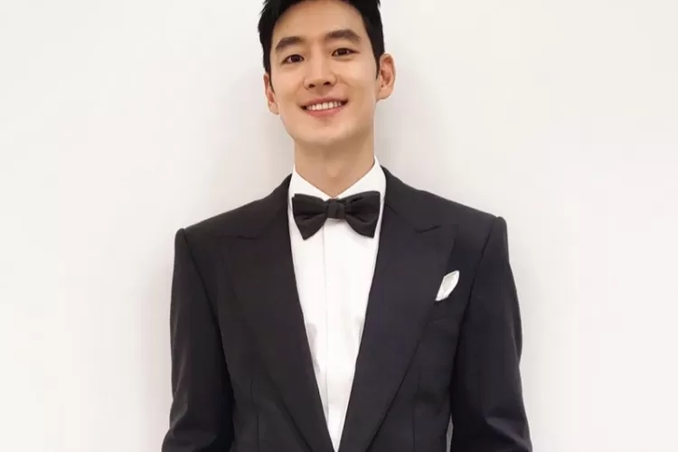 Lee Je Hoon Akan Menjadi Pemeran Utama Dalam Drakor Negotiation Skill