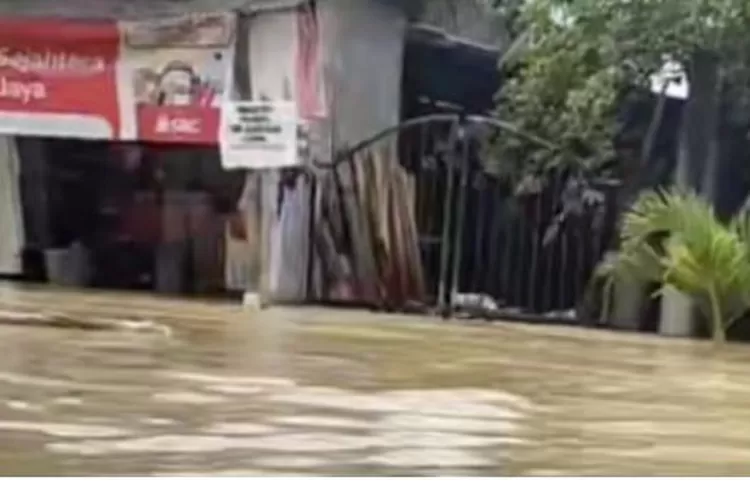 Banjir Terjang Kabupaten Di Pulau Madura Kelumajang