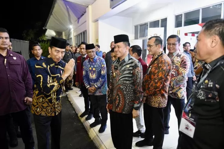 Pj Gubernur Agus Fatoni Dampingi Presiden Jokowi Membuka Muktamar Imm