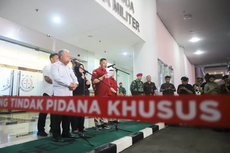 Hakim Pn Surabaya Yang Ditangkap Kejagung Terkait Dugaan Kasus Suap