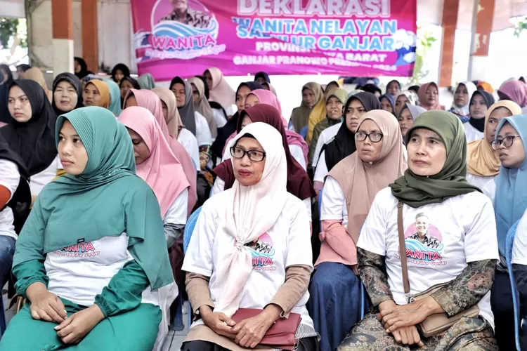 Wanita Nelayan Ganjar Bangun Rumah Produksi Sekaligus Latih Ibu Ibu