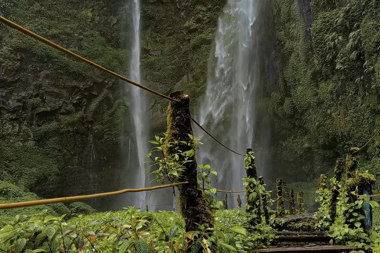 Curug Kembar Lembah Purba Surga Tersembunyi Di Sukabumi Yang Jadi