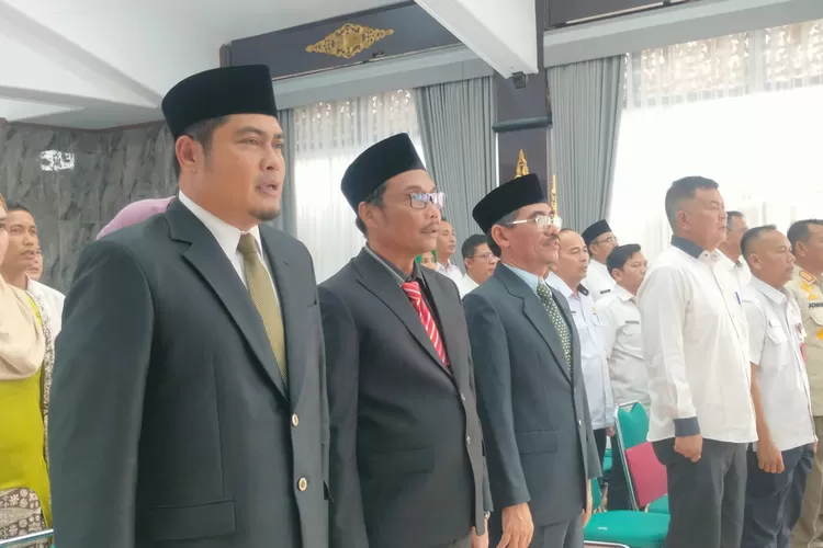 Bupati Fadhil Arief Lantik Mantan Sekretaris Dinas PUPR Kota Jambi