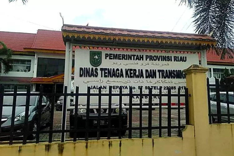 Posko Pengaduan Thr Dibuka Disnaker Pekanbaru Surat Kabar Genta