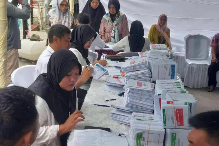 Kelelahan Dua Petugas KPPS Di Kukar Dirawat Prokal