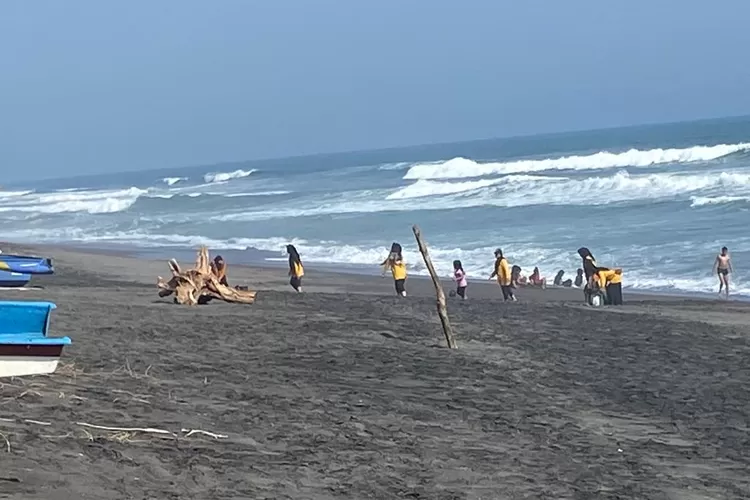 Pantai Baru Destinasi Wisata Di Pesisir Selatan Bantul DIY Yang