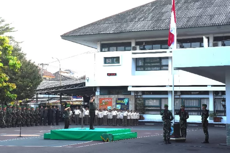 Simak Ini Makna Upacara Bendera Yang Digelar Korem 072 Pamungkas