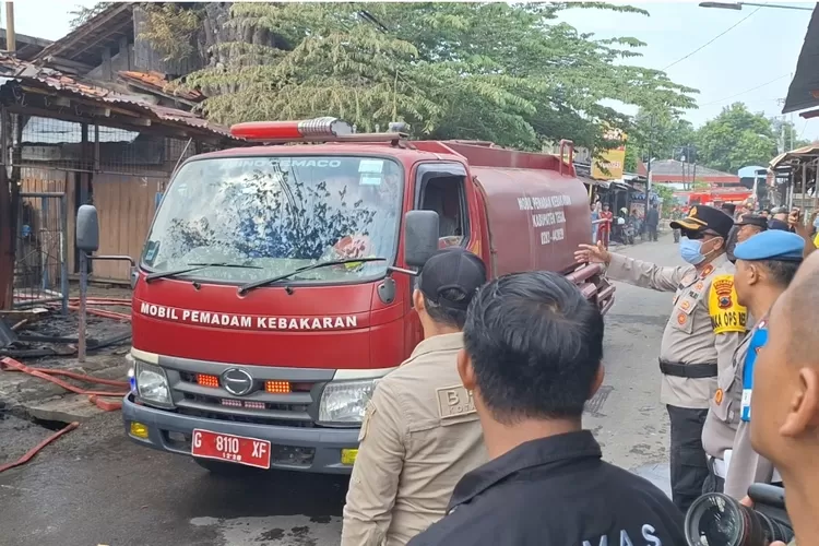 Kondisi Terkini Petugas Damkar Kota Tegal Yang Terlindas Mobil Pemadam