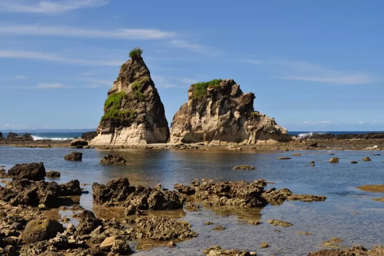 Terkenal Dengan Wisata Pantai Ini Dia Destinasi Terpopuler Di Banten