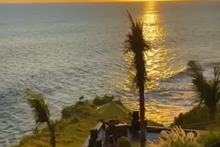 Ngabuburit Seru Di Heha Ocean View Menikmati Sunset Pantai Selatan