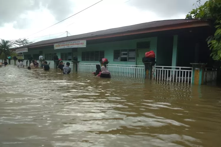 Bmkg Waspada Banjir Sampai Akhir Februari Hujan Akan Guyur Hampir