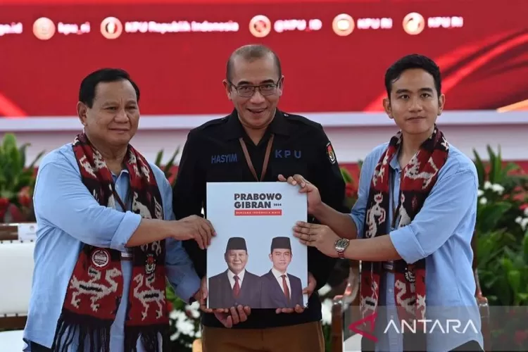 Bolong Hukum Dan Politik Di Balik Pencalonan Gibran Sebagai Cawapres