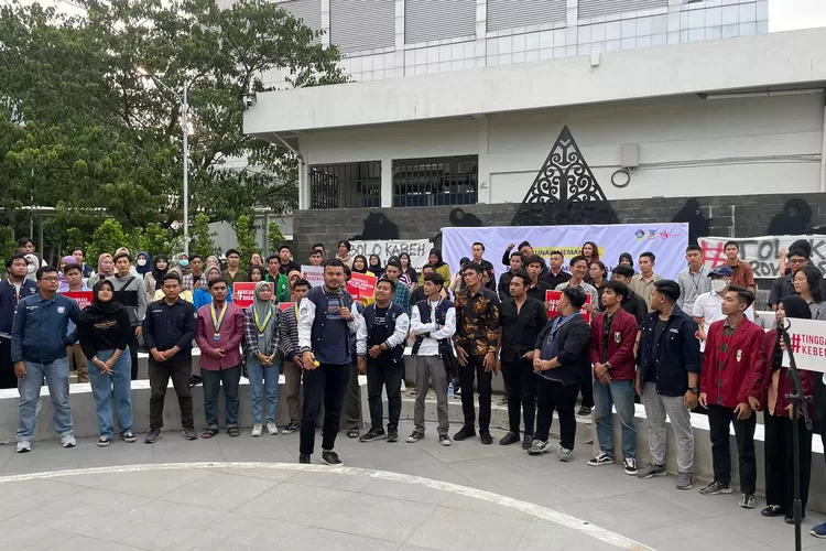 Mahasiswa Surabaya Serukan Pemilu Damai Tanpa Provokasi Sampaikan