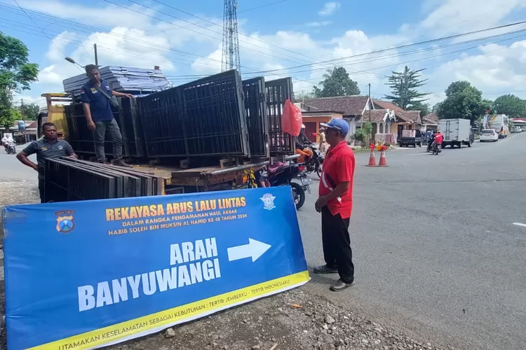 UPDATE LALIN JEMBER Pengendara Wajib Tahu Acara Haul Akbar Jalur