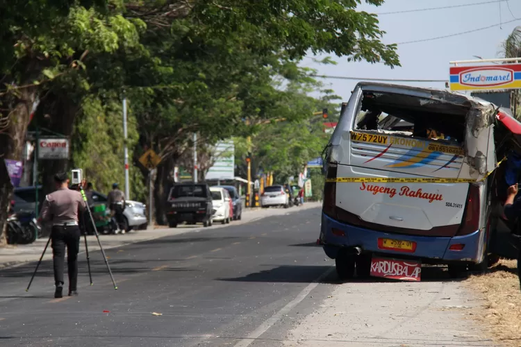 Ungkap Penyebab Kecelakaan Bus Eka Vs Sugeng Rahayu Polda Terjunkan