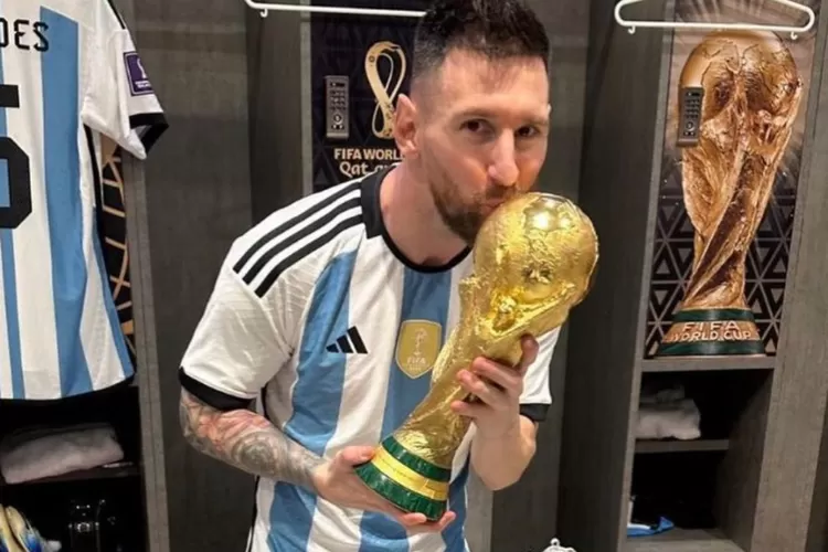 Lionel Messi Dinobatkan Sebagai Pemain Terbaik FIFA 2023 Kalahkan