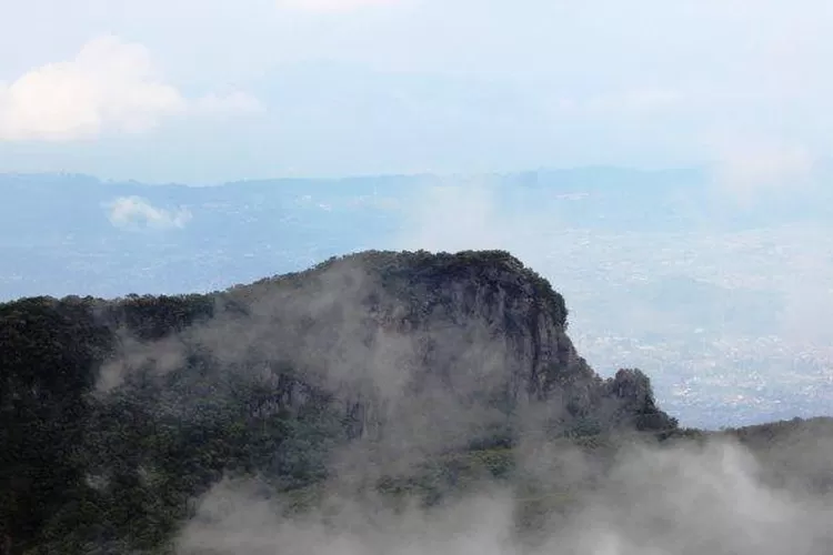 Misteri Dan Keindahan Gunung Gede Pangrango Kisah 13 Pendaki Yang