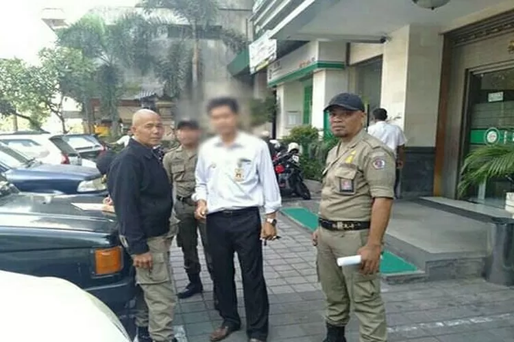 Limbah Septic Tank Meluber Ke Jalan Pemilik Kosan Dipanggil Satpol Pp