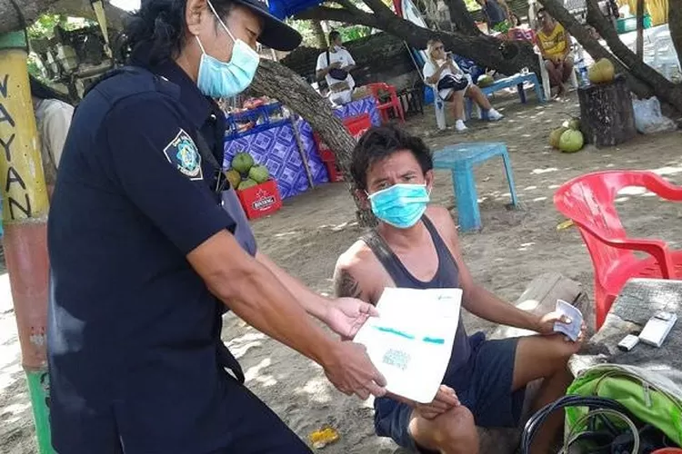 Pedagang Di Pantai Kuta Dipangkas Separonya Dari Ciut Jadi