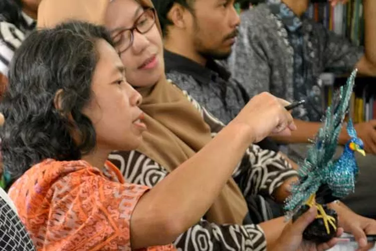 Berdayakan Warga Lewat Limbah Kaleng Radar Jogja