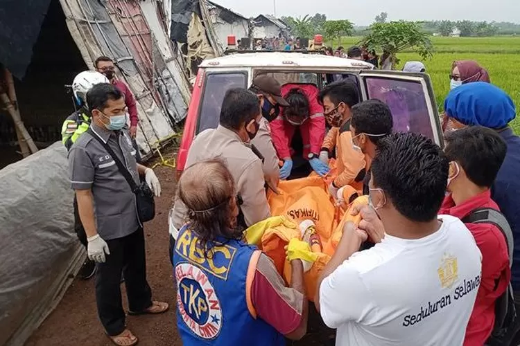 Polisi Bongkar Makam PSK Yang Tewas Di Linggan Radar Mojokerto