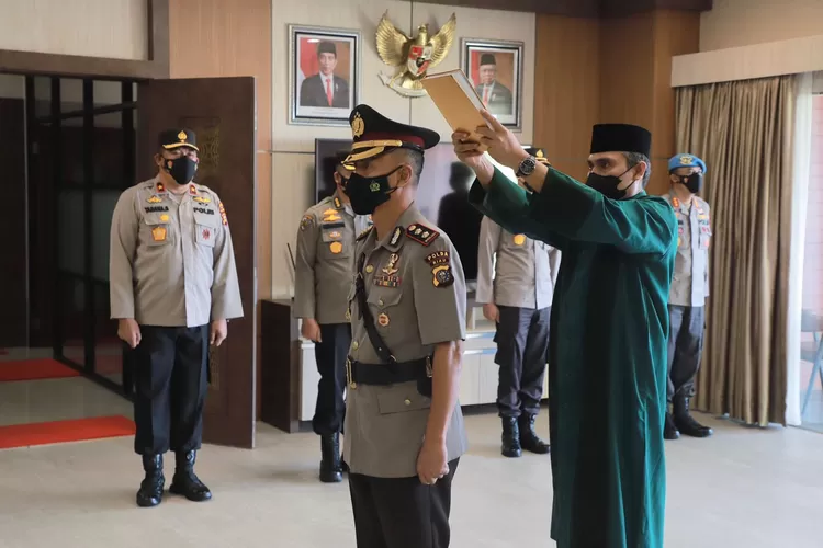 AKBP Wendry Purbiyantoro Resmi Jabat Dirbinmas Riau Pos